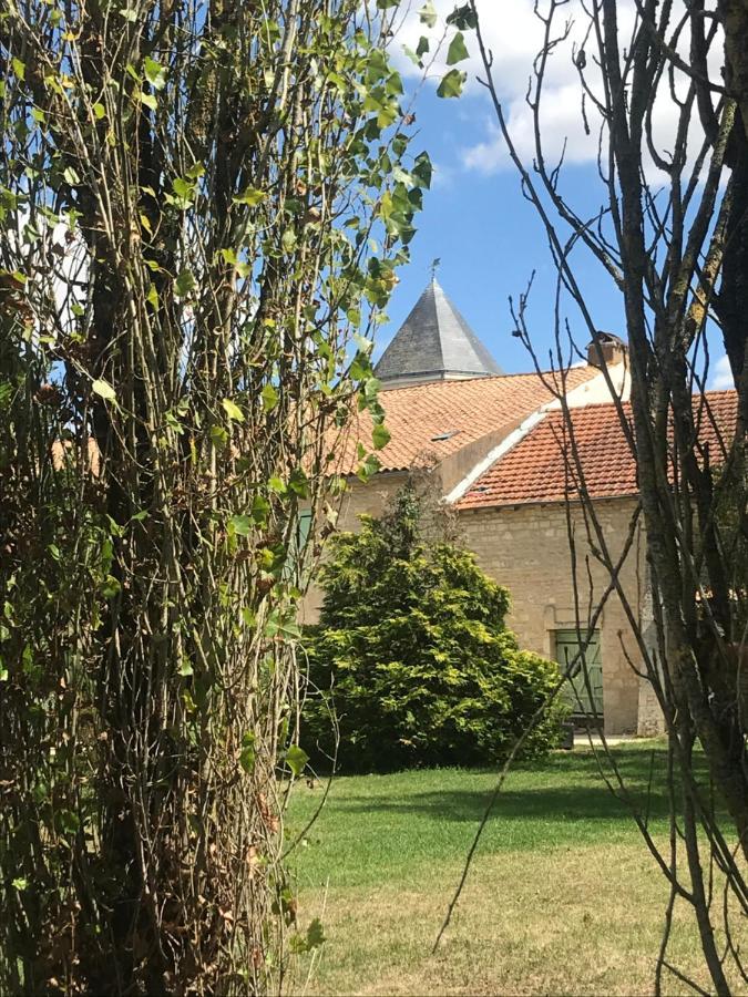 BessinesLogis De Pierre Levee住宿加早餐旅馆 外观 照片